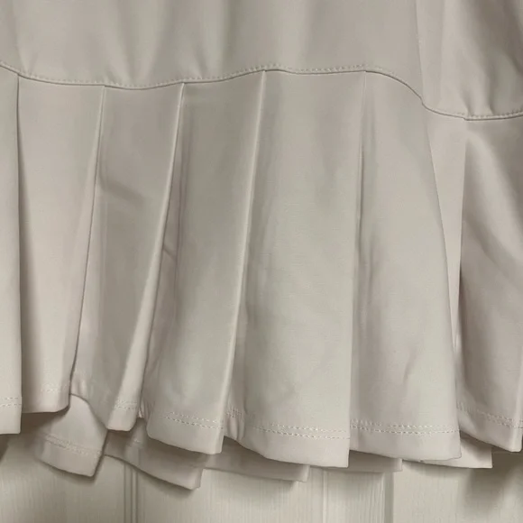 New Lady Hagen Pleat Skort Size Small - Picture 2 of 10